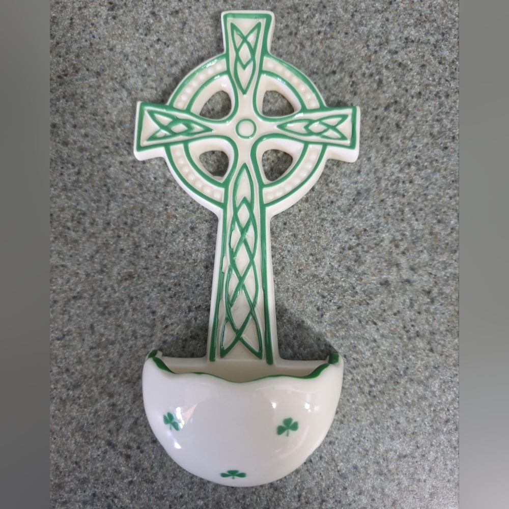 Glazed Ceramic Holy Water Font with ‘Kelly green’ painted accents. Wall Hung.